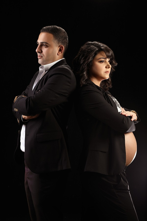 عکاسی بارداری حرفه ای در استودیو