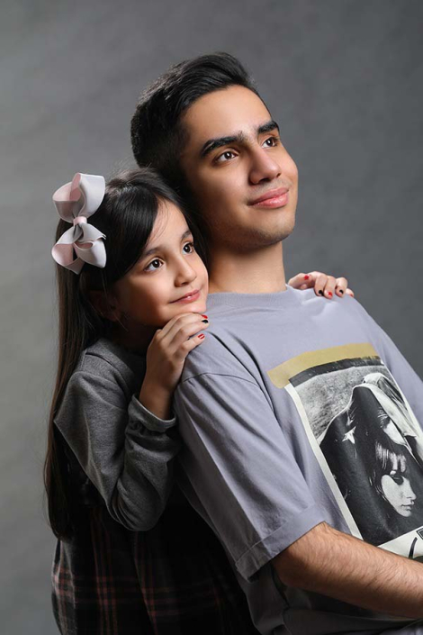 15 (4) عکاسی خانوادگی خواهر و برادر