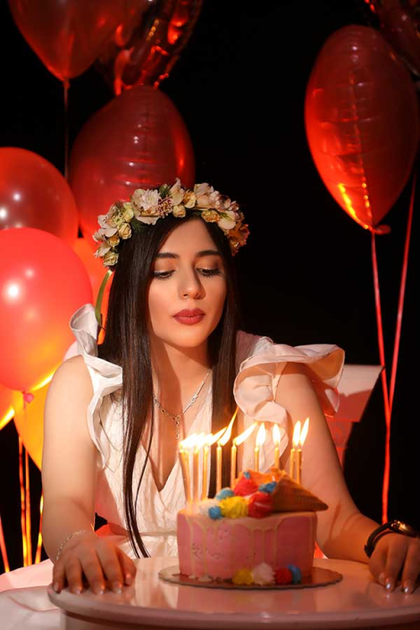عکاسی تولد با کیک